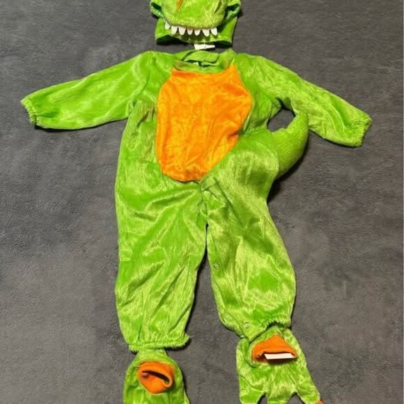 New Baby Green Dinosaur Halloween Costume (Size: 6-12 Months) - Picture 1 of 8